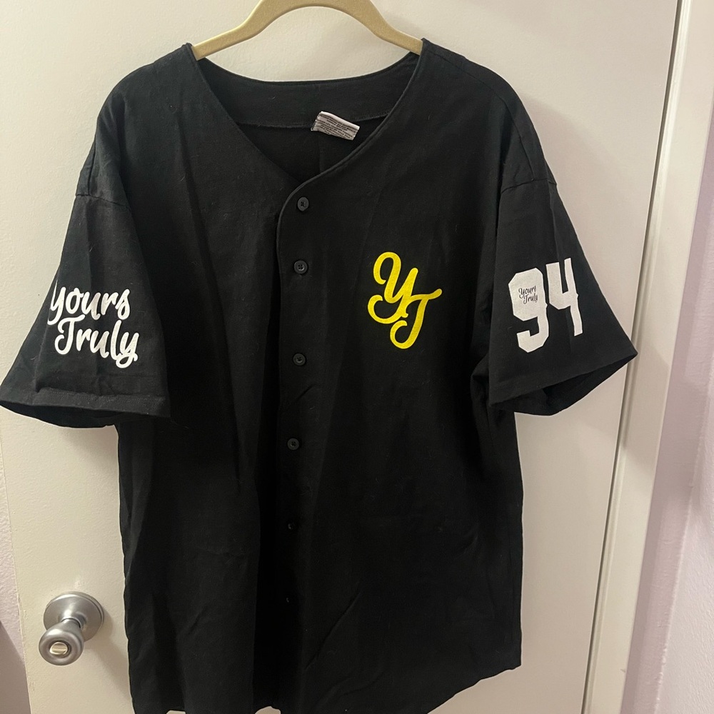 Shaka Wear Black Button-Up Jersey XL Yours Truly Pre♥️ PTP 23